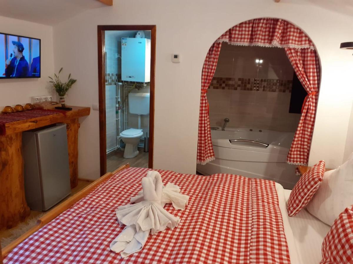 Cabanute Si Camping Dracula Capatineni-Paminteni Bagian luar foto
