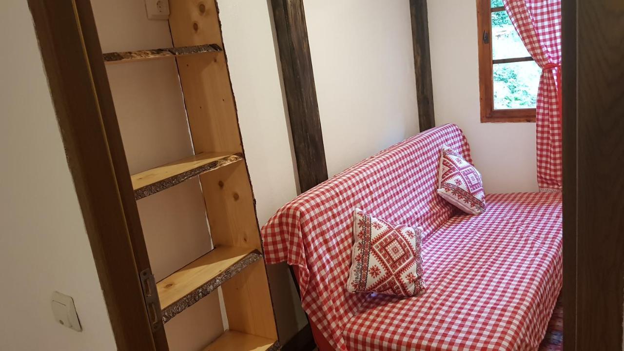Cabanute Si Camping Dracula Capatineni-Paminteni Bagian luar foto