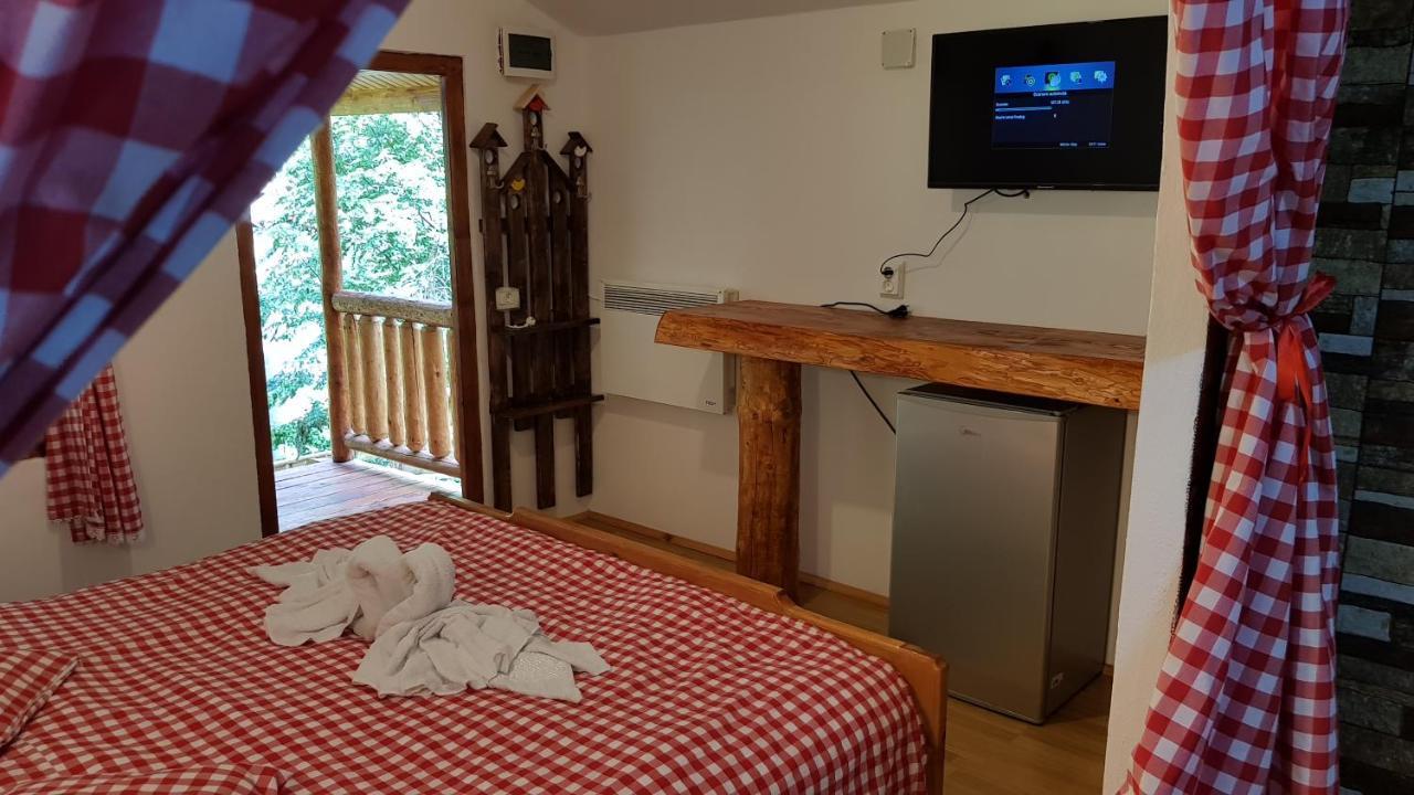 Cabanute Si Camping Dracula Capatineni-Paminteni Bagian luar foto