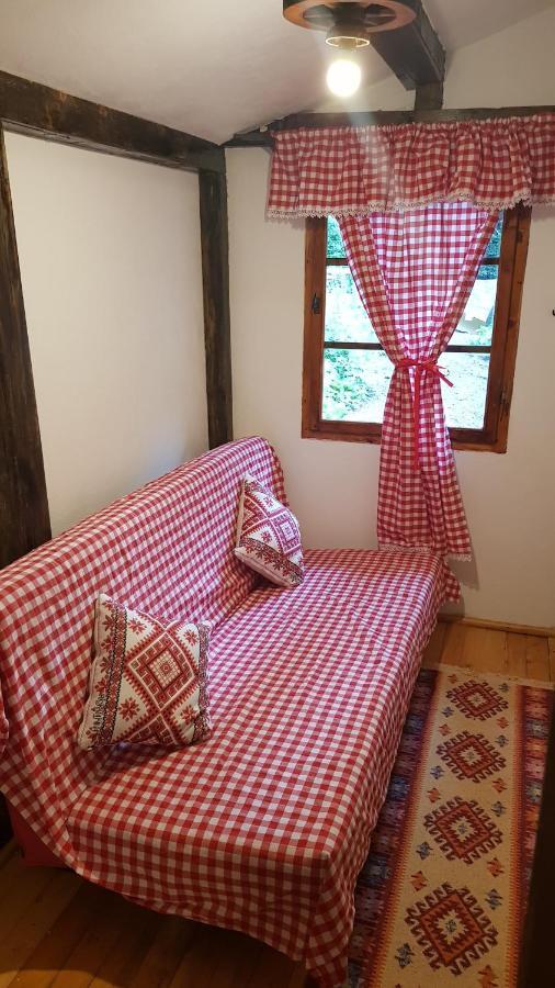 Cabanute Si Camping Dracula Capatineni-Paminteni Bagian luar foto