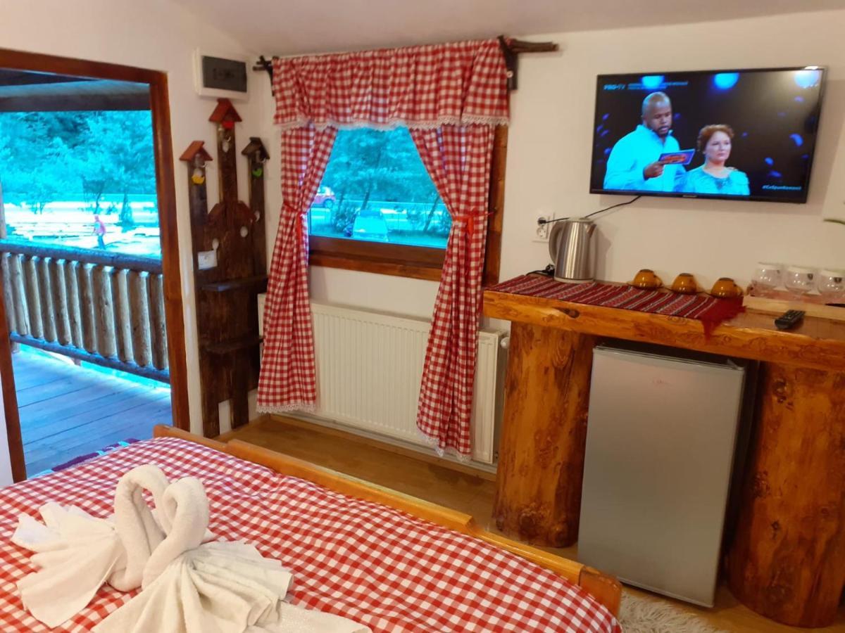 Cabanute Si Camping Dracula Capatineni-Paminteni Bagian luar foto