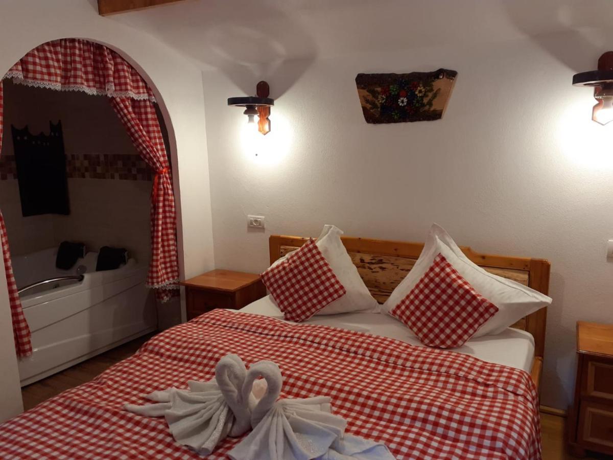 Cabanute Si Camping Dracula Capatineni-Paminteni Bagian luar foto