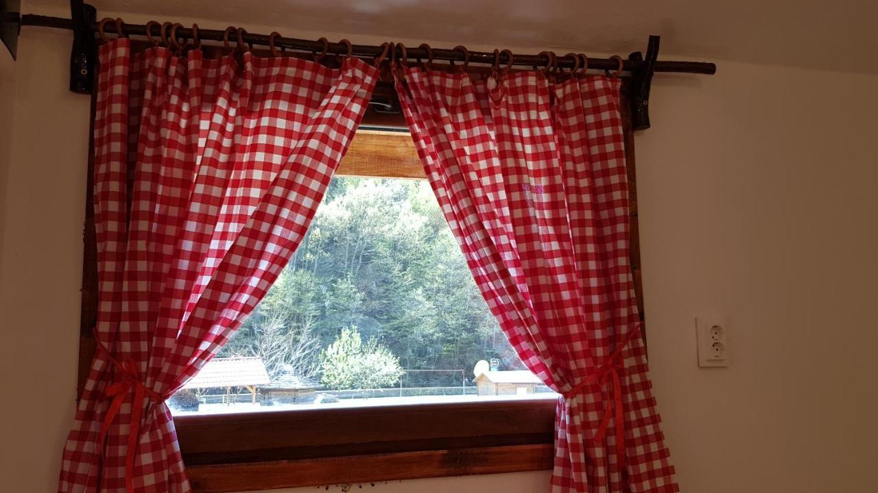 Cabanute Si Camping Dracula Capatineni-Paminteni Bagian luar foto