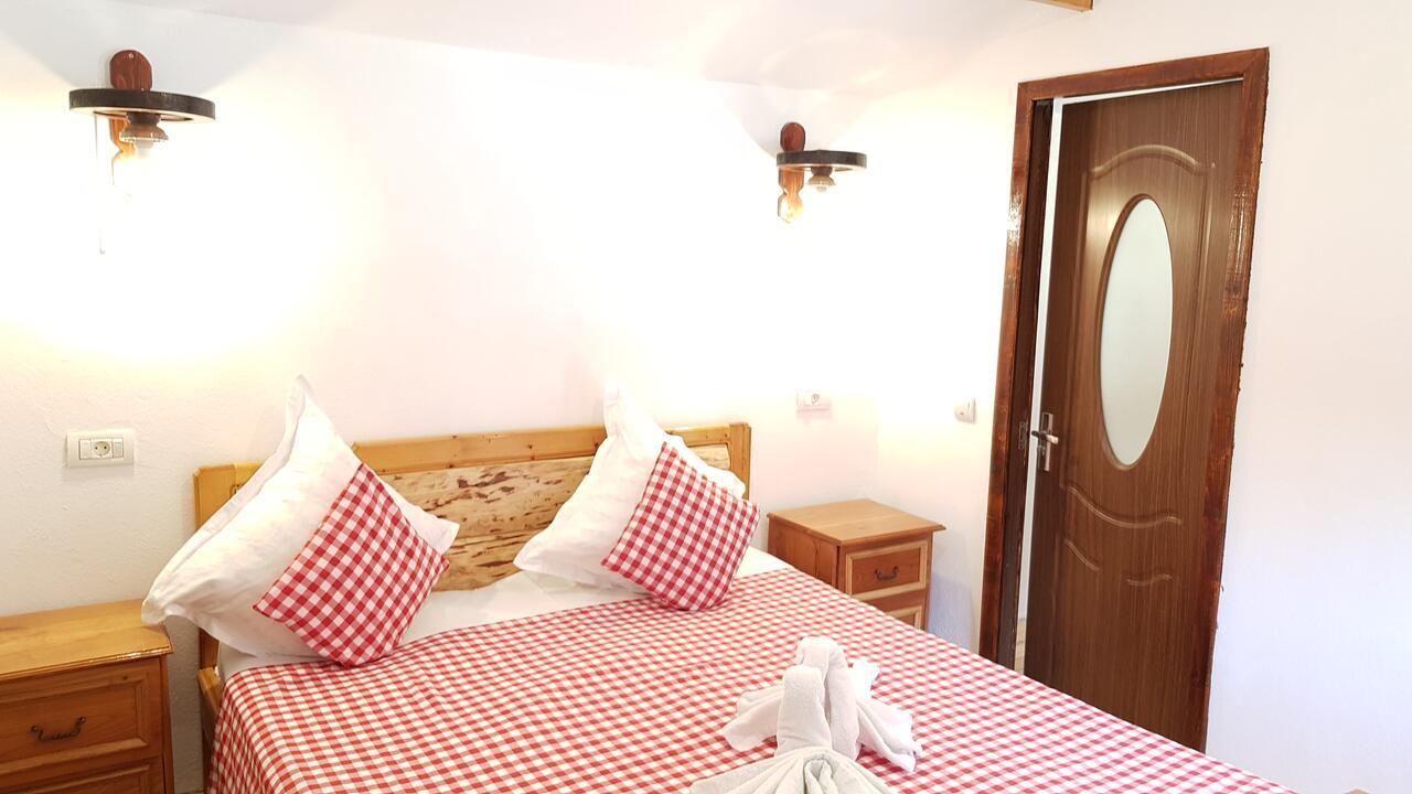 Cabanute Si Camping Dracula Capatineni-Paminteni Bagian luar foto